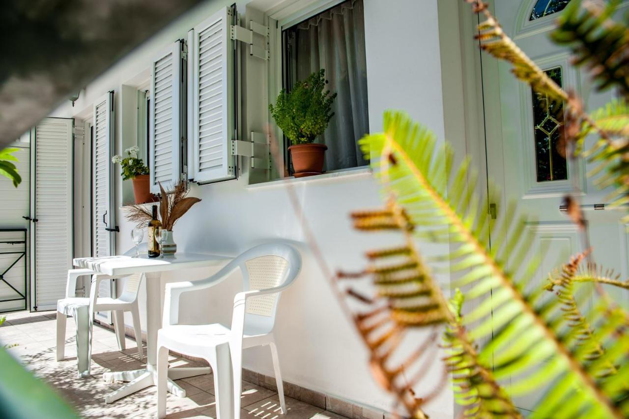 Thimios Rooms Keramiaí Exterior foto